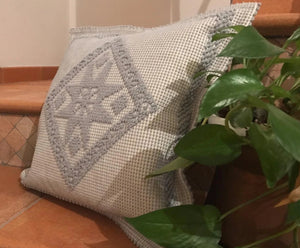Copri-cuscino in stile sardo disegno stella colore grigio